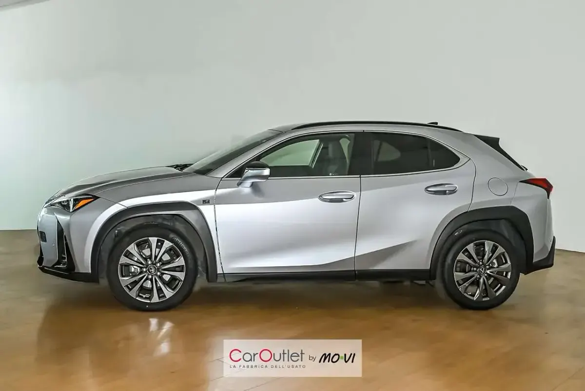 Usata Lexus UX Sport Line 184 CV (135 kW) 2023 Grigio SUV