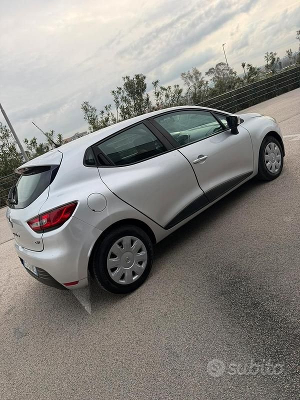 Usata Renault Clio IV 75 CV (55 kW) 2017 Berlina