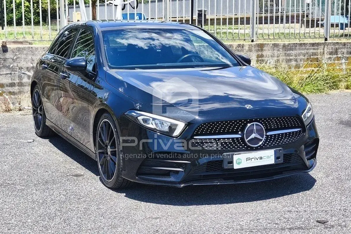 Usata Mercedes A180 Premium 116 CV (85 kW) 2019 Nero Utilitaria