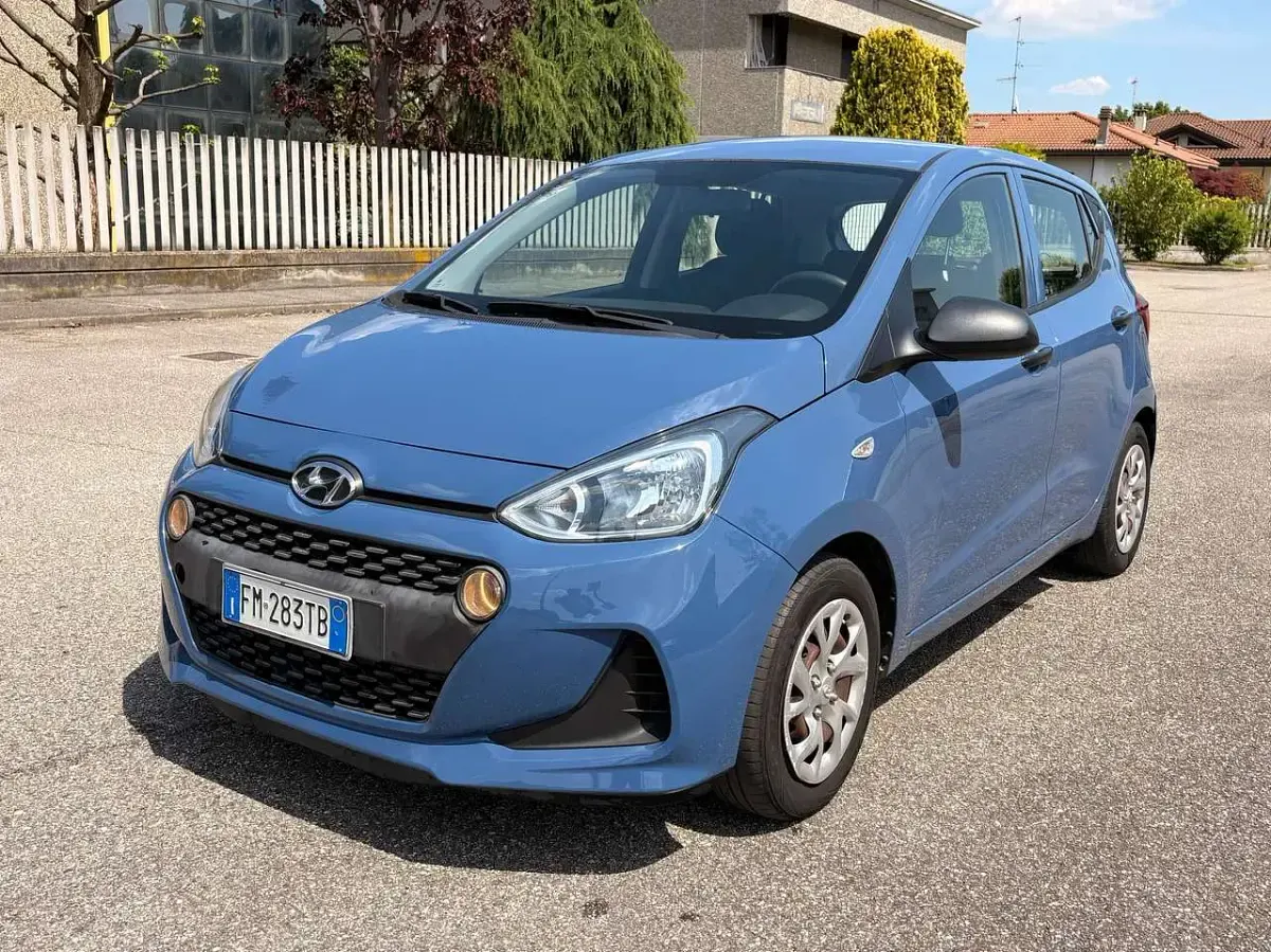 Usata Hyundai i10 Style 67 CV (49 kW) 2017 Blu/azzurro Utilitaria