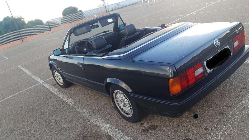 Usata BMW 318 Cabriolet 113 CV (83 kW) 1991 Nero Cabrio