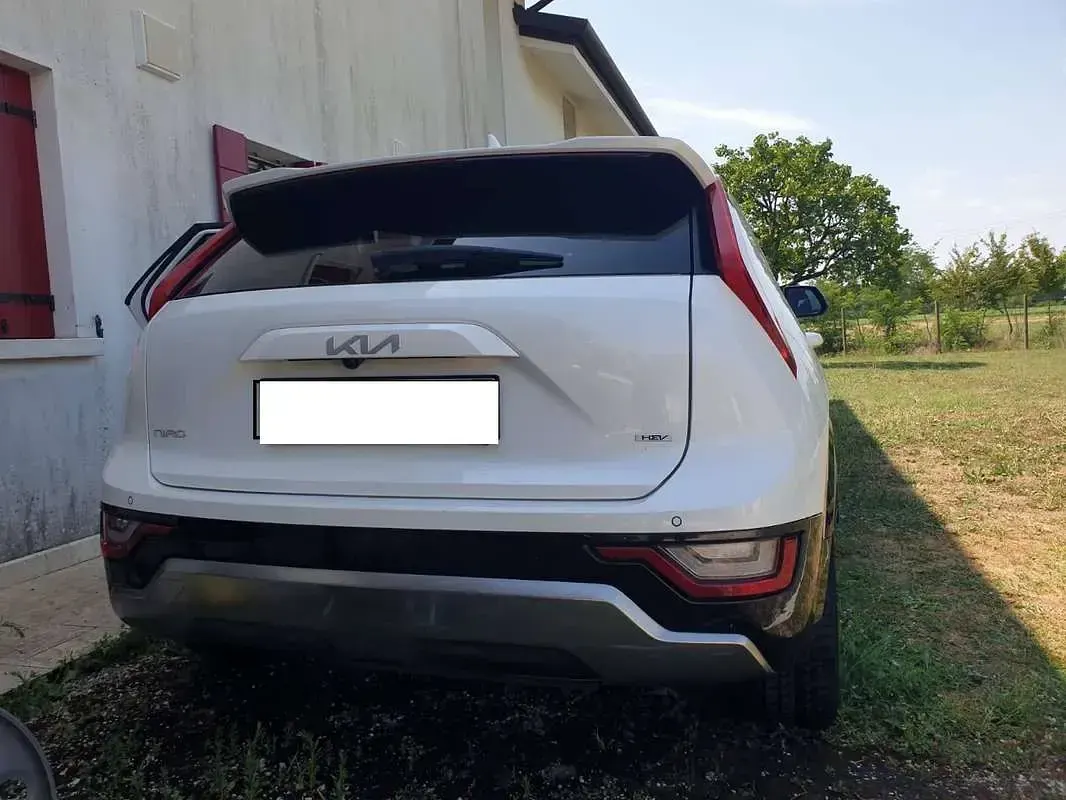 Usata Kia Niro 105 CV (77 kW) 2022 Bianco SUV