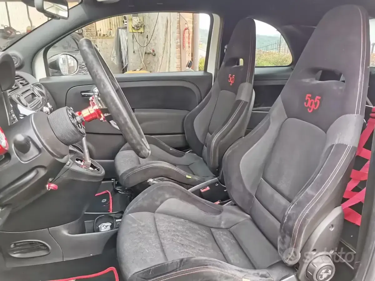 Usata Abarth 695 160 CV (117 kW) 2014 Utilitaria