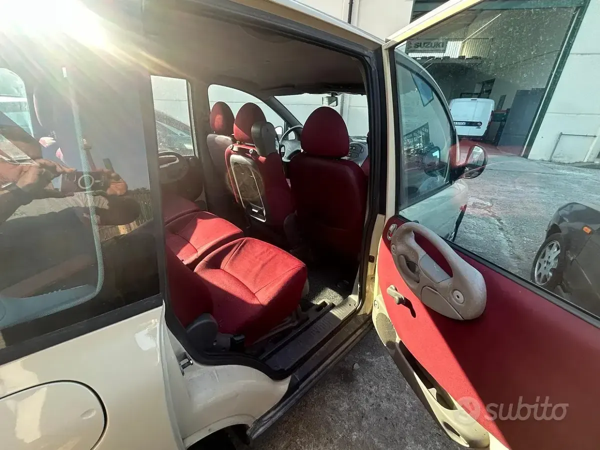 Usata Fiat Multipla Dynamic 110 CV (80 kW) 2004 Beige Monovolume