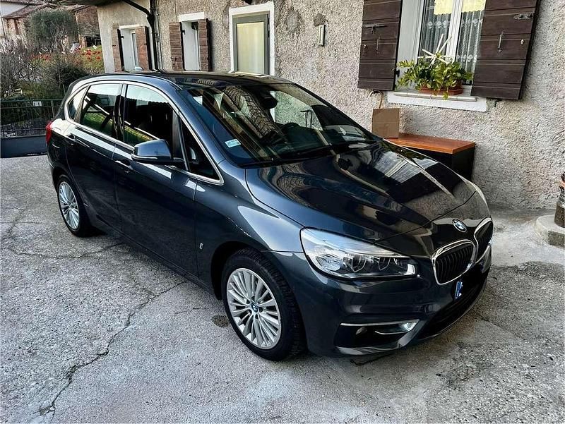 Usata BMW 225 Active Tourer iPerformance 136 CV (100 kW) 2017 Monovolume