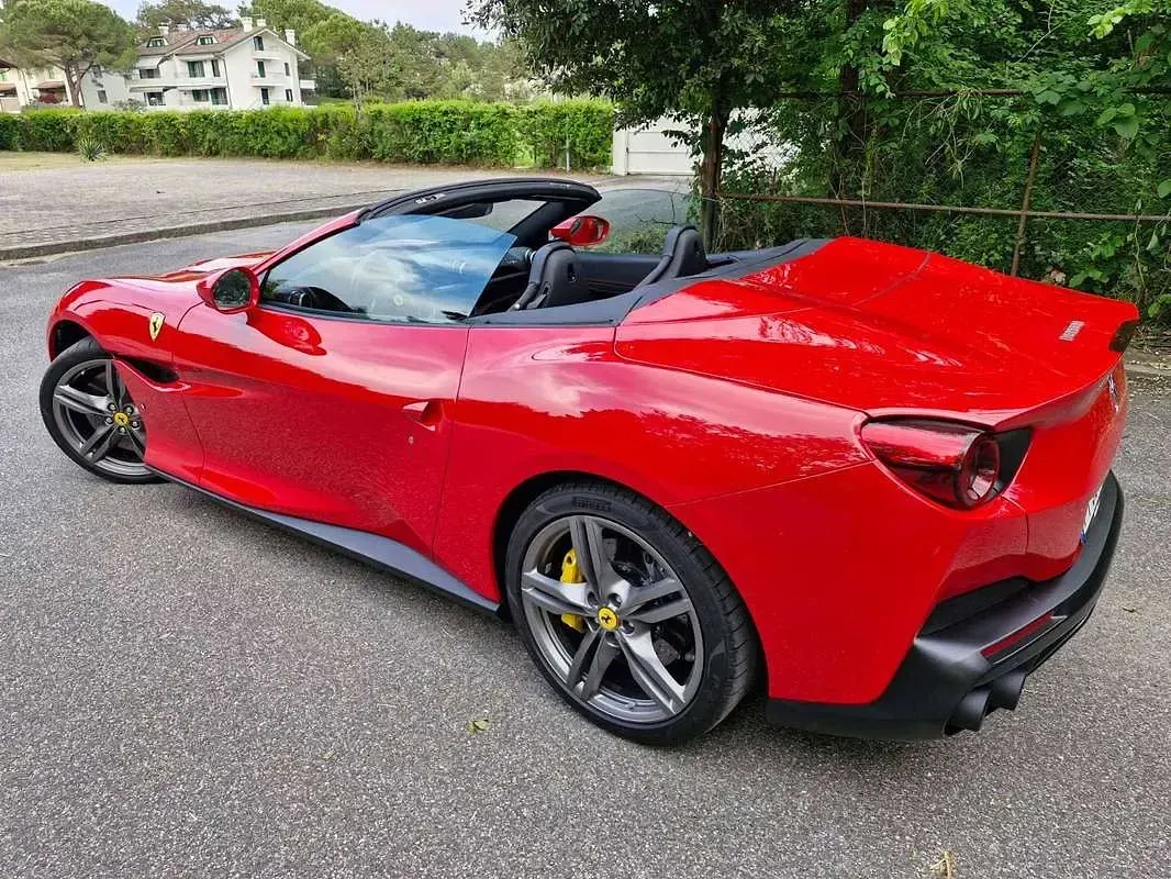 Usata Ferrari Portofino 600 CV (441 kW) 2019 Rosso Cabrio