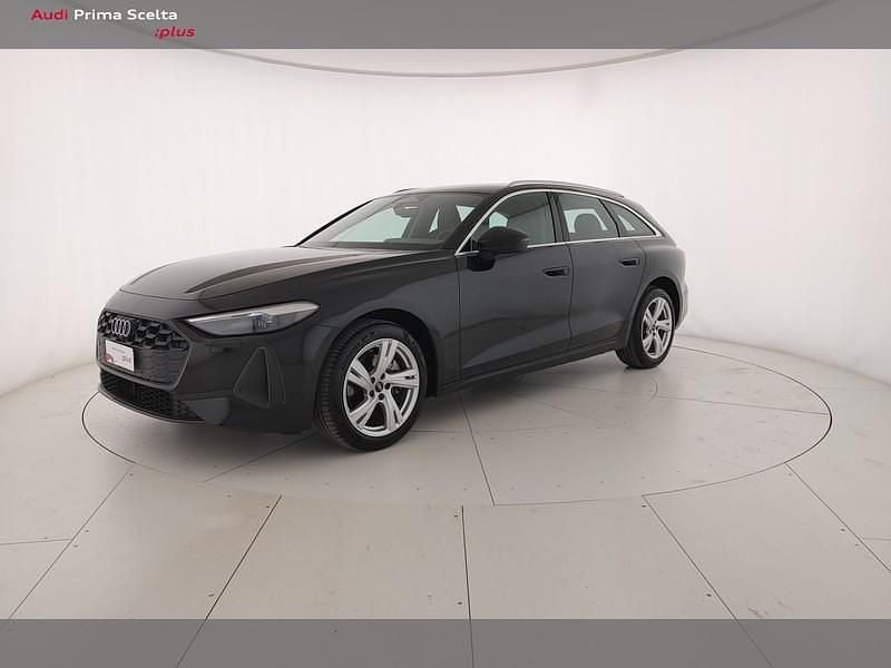 Usata Audi A5 Business 150 CV (110 kW) 2025 Nero mito metallizzato Station wagon