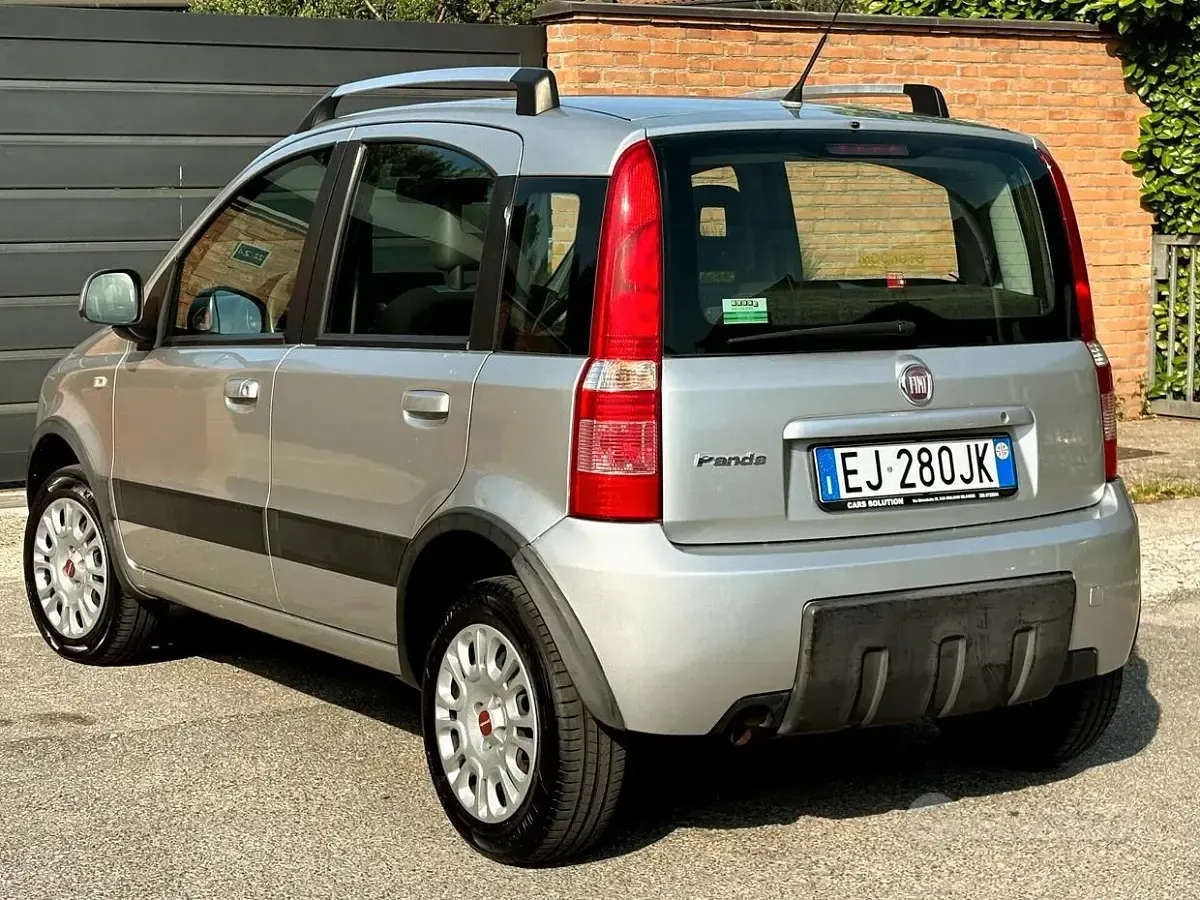 Usata Fiat Panda 69 CV (50 kW) 2011 Grigio Utilitaria