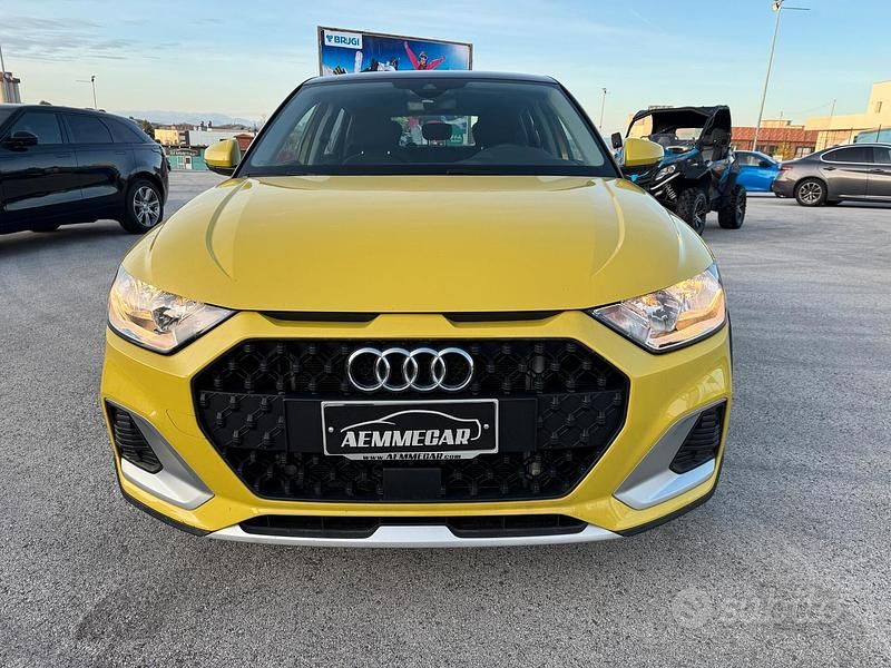 Käytetty Audi A1 150 HP (110 kW) 2021 Keltainen Katumaasturi