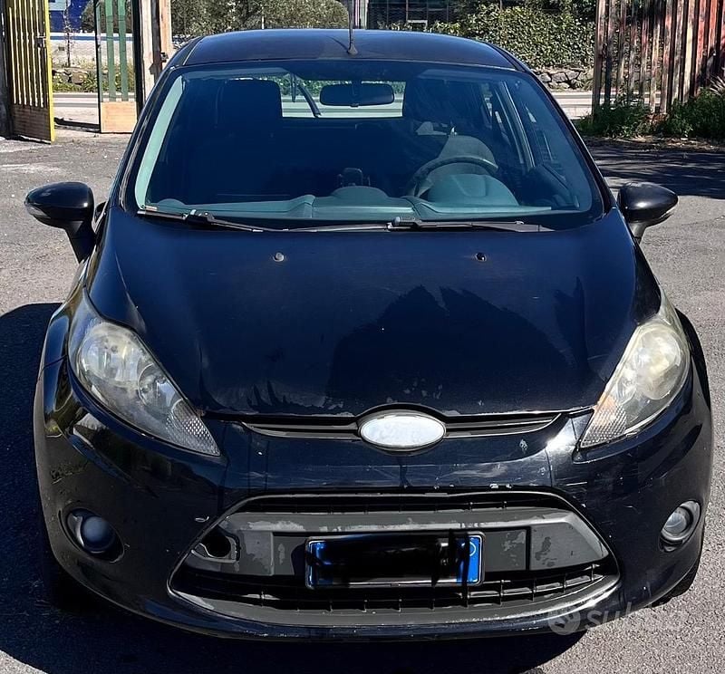 Usata Ford Fiesta 2010 Nero Utilitaria