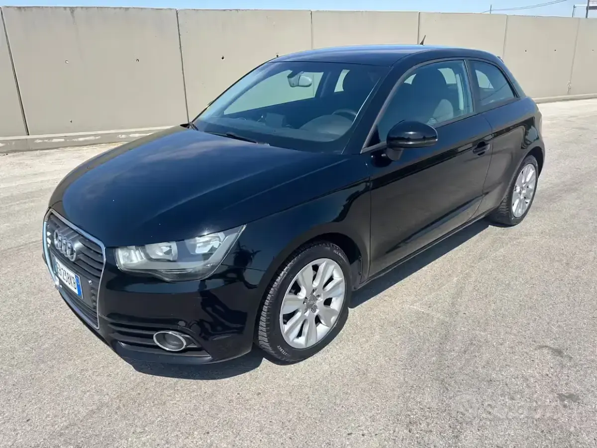 Usata Audi A1 Ambition 105 CV (77 kW) 2010 Nero Utilitaria