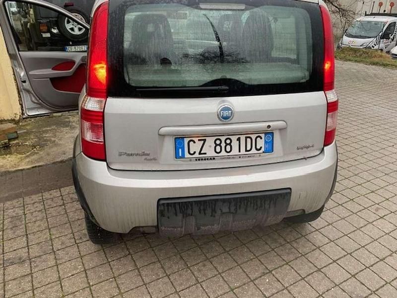 Usado Fiat Panda 4x4 69 CV (50 kW) 2006 Utilitario