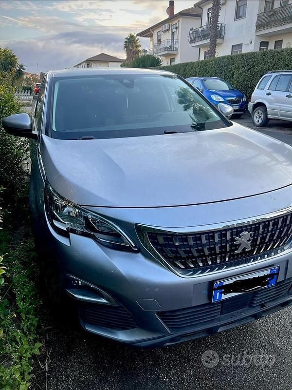 Usata Peugeot 3008 120 CV (88 kW) 2016 Grigio SUV