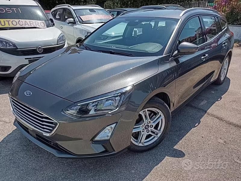 Gebraucht Ford Focus Business Edition 101 PS (74 kW) 2019 Grau Kombi