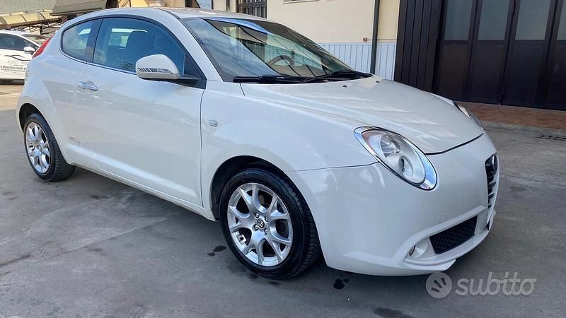 Usata Alfa Romeo MiTo Distinctive 120 CV (88 kW) 2012 Bianco Utilitaria