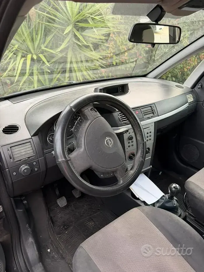 Usata Opel Meriva 101 CV (74 kW) 2005 Nero Monovolume