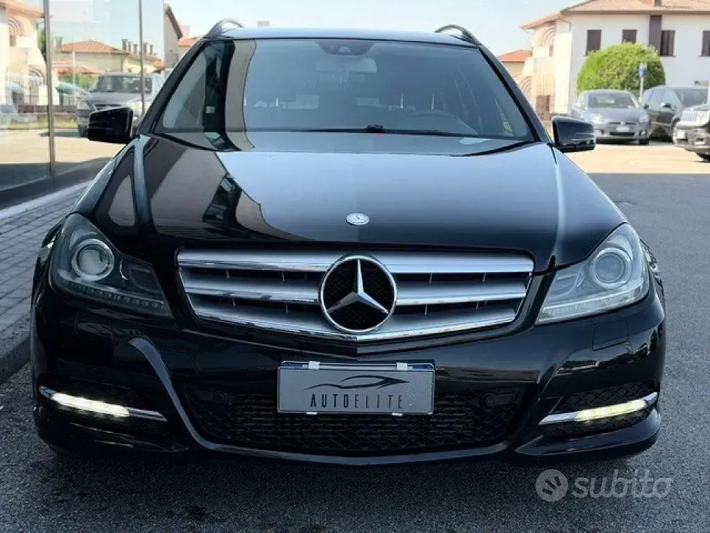 Usata Mercedes C220 Executive 170 CV (125 kW) 2012 Nero Station wagon
