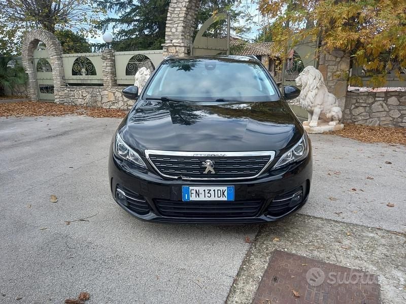 Nero Usata 2017 Peugeot 308 SW Allure Station wagon | 10.200 € (Buon prezzo) - Immagine 1/4