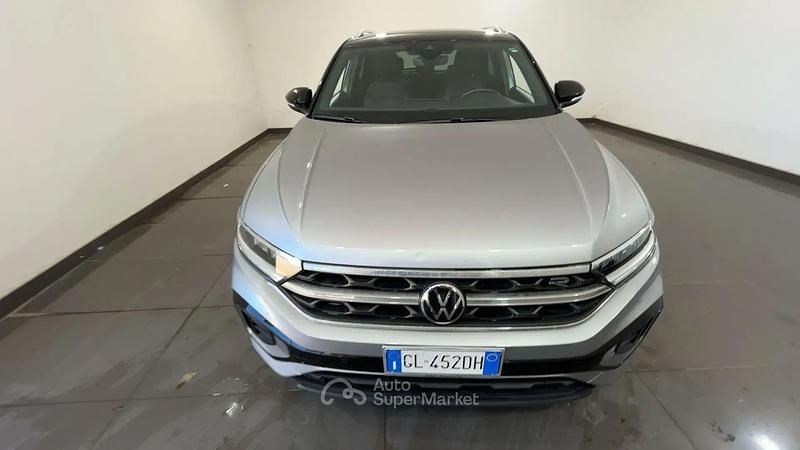 Usata VW T-Roc R-line 150 CV (110 kW) 2022 Argento SUV