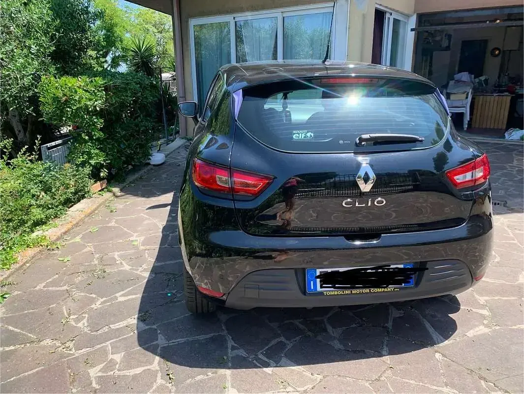 Usata Renault Clio IV 65 CV (47 kW) 2016 Nero Berlina