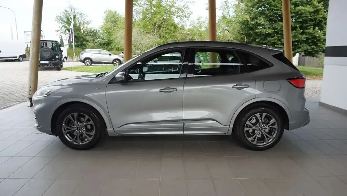 Usata Ford Kuga ST-Line 120 CV (88 kW) 2022 Other SUV
