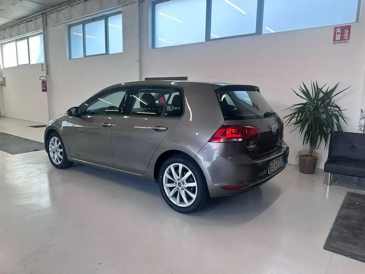 Usata VW Golf VII 90 CV (66 kW) 2015 Grigio Berlina