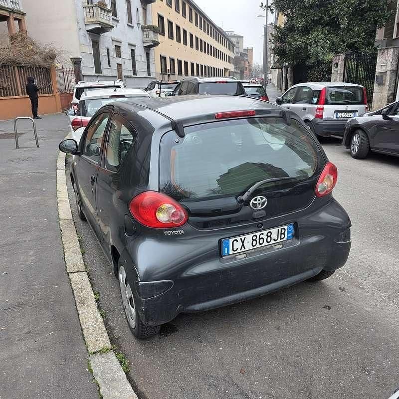 Usata Toyota Aygo 68 CV (50 kW) 2006 Utilitaria