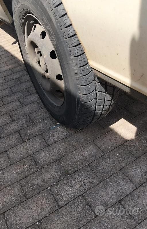 Usata Fiat Ducato 86 CV (63 kW) 2001 Bianco Furgone