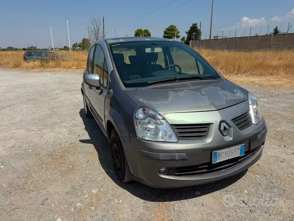 Usata Renault Modus 75 CV (55 kW) 2007 Grigio Monovolume