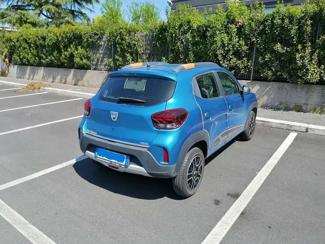 Usata Dacia Spring Comfort Plus 19 kW (26 CV) 2021 Blu/azzurro Utilitaria