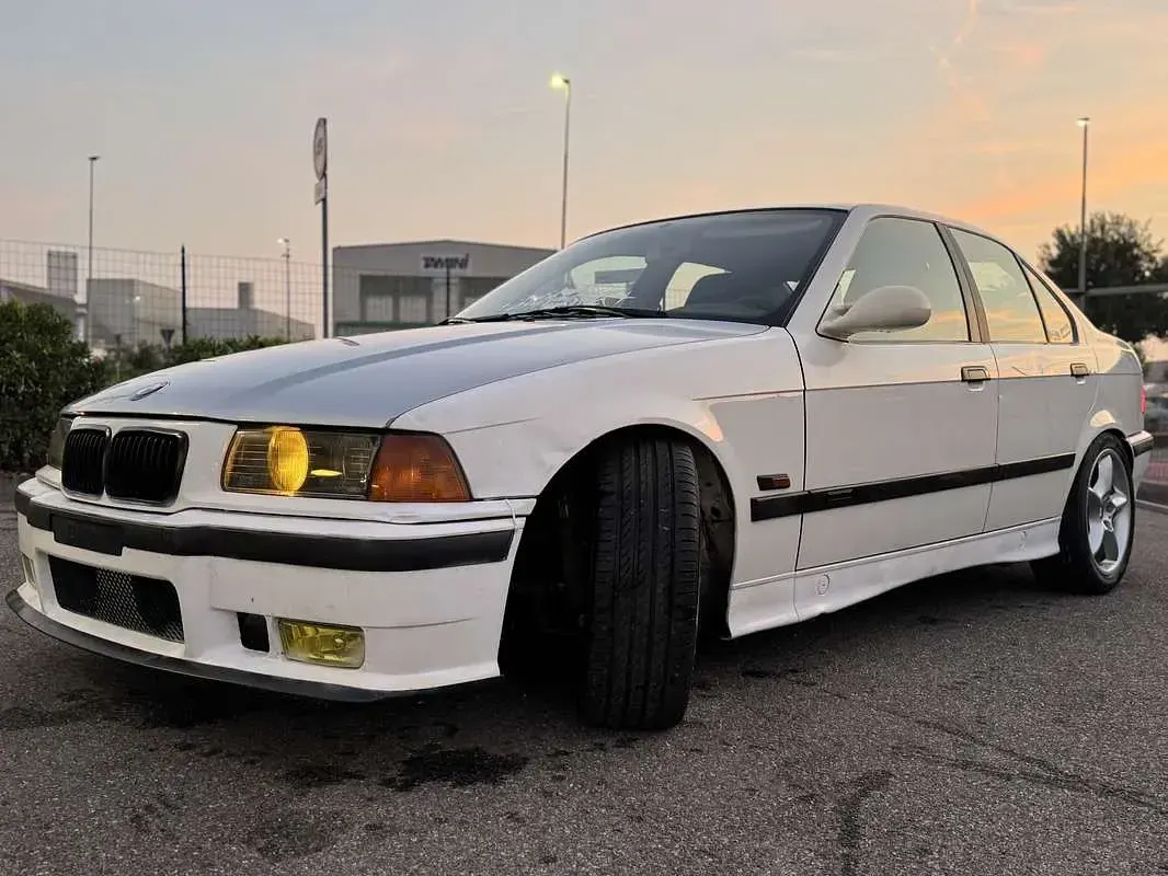 Usata BMW 316 170 CV (125 kW) 1992 Berlina