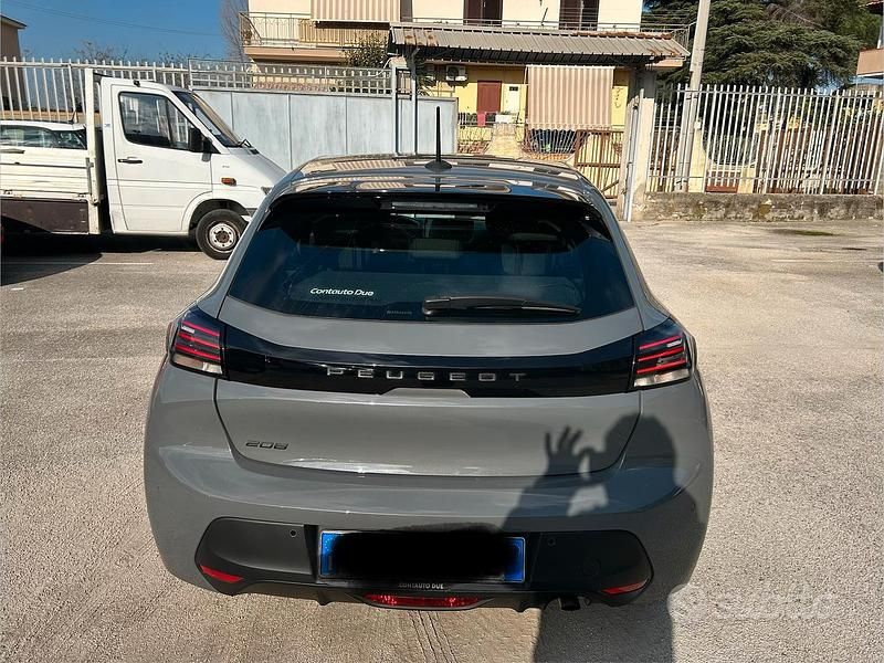 Usata Peugeot 208 Active 75 CV (55 kW) 2024 Grigio Utilitaria