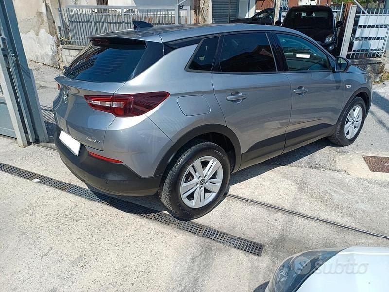 Usata Opel Grandland X Ultimate 131 CV (96 kW) 2019 Grigio SUV
