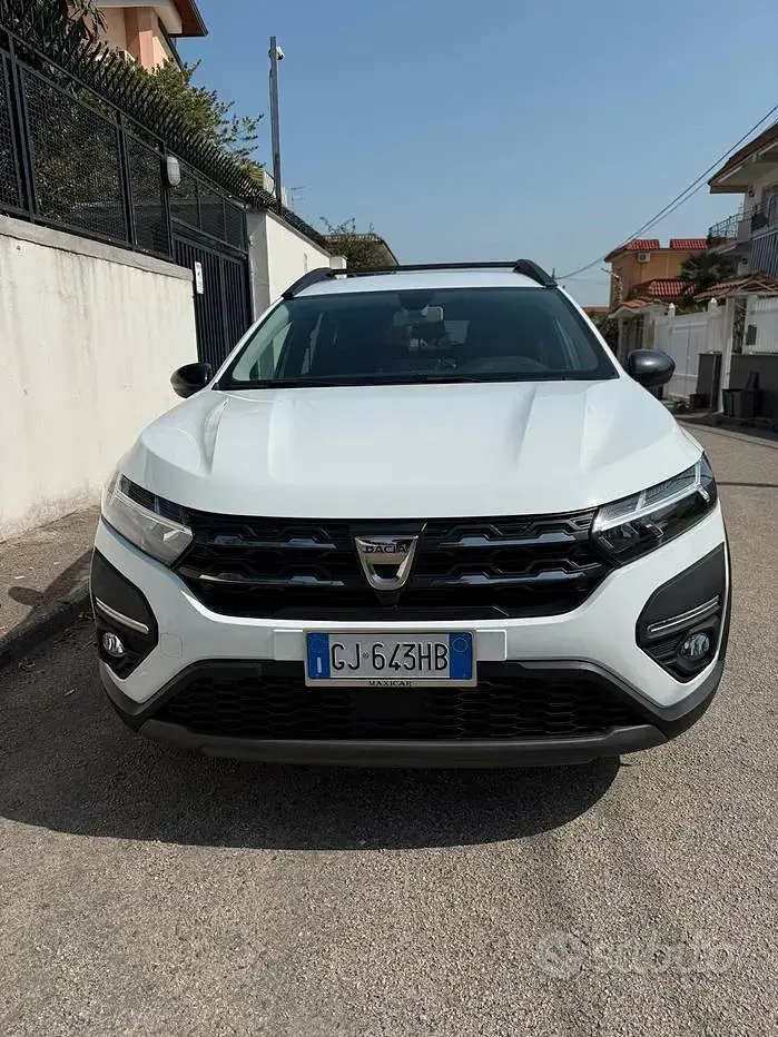 Usata Dacia Jogger Expression 110 CV (80 kW) 2022 Verde Monovolume