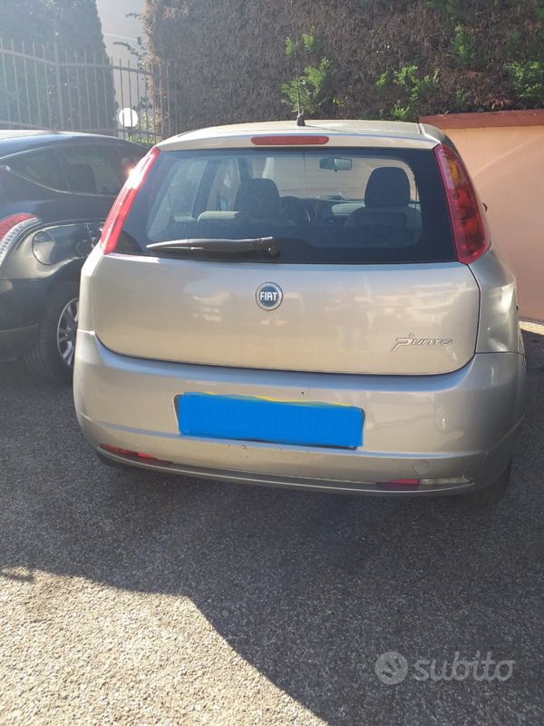 Usata Fiat Grande Punto 68 CV (50 kW) 2008 Grigio Utilitaria