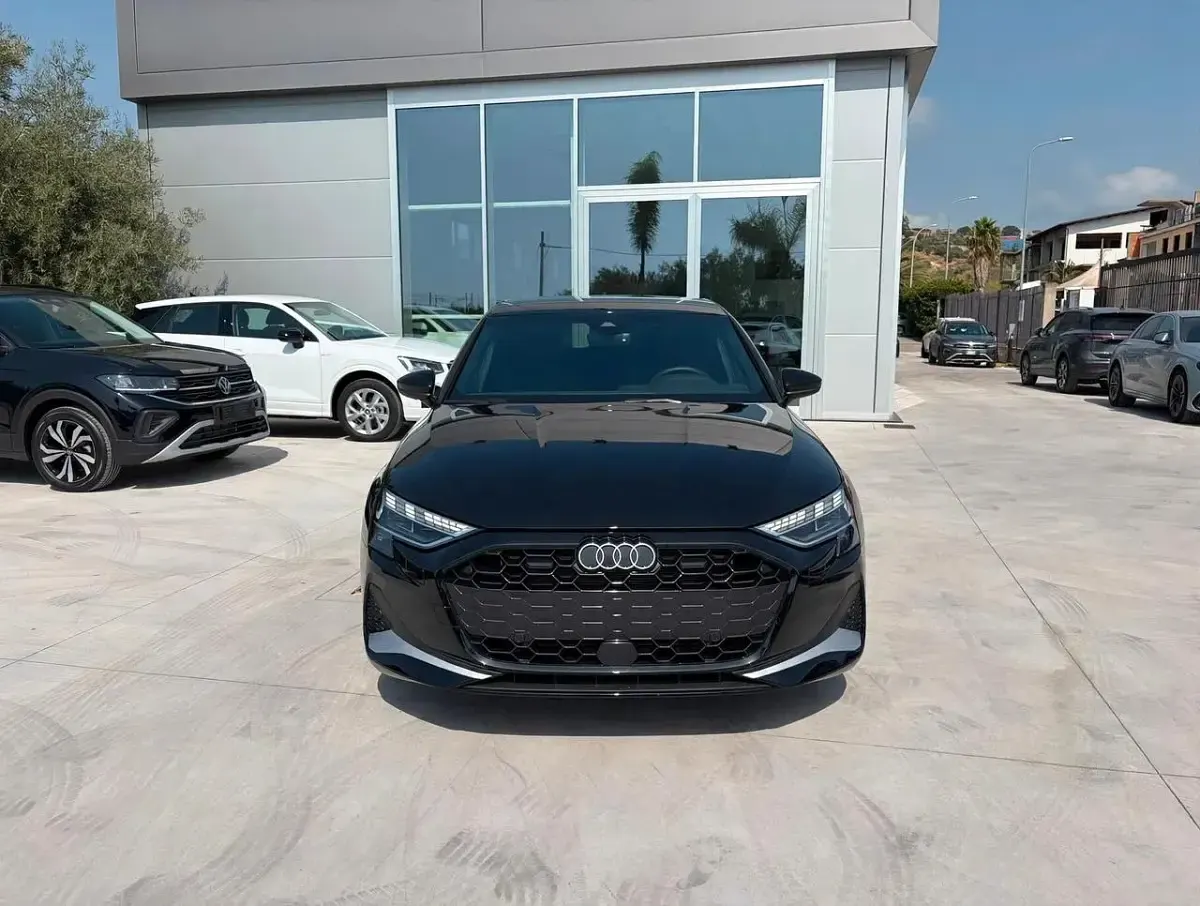 Nuova Audi A3 Ambiente 149 CV (109 kW) 2025 Nero Berlina