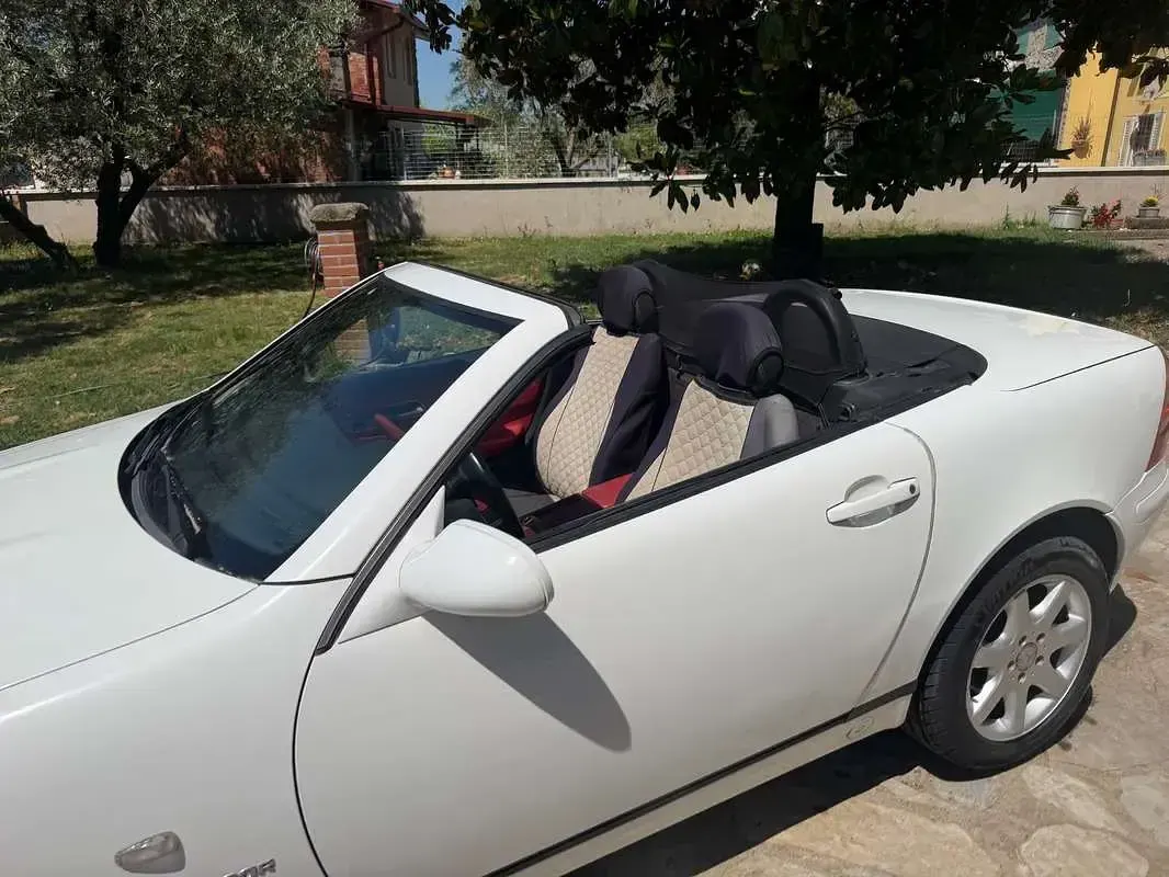 Usata Mercedes SLK200 136 CV (100 kW) 1998 Cabrio