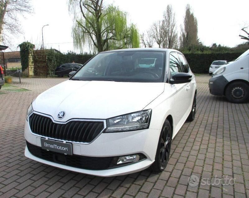 Bianco Usata 2021 Skoda Fabia Tre volumi | 10.490 € (Ottimo prezzo) - Immagine 1/2