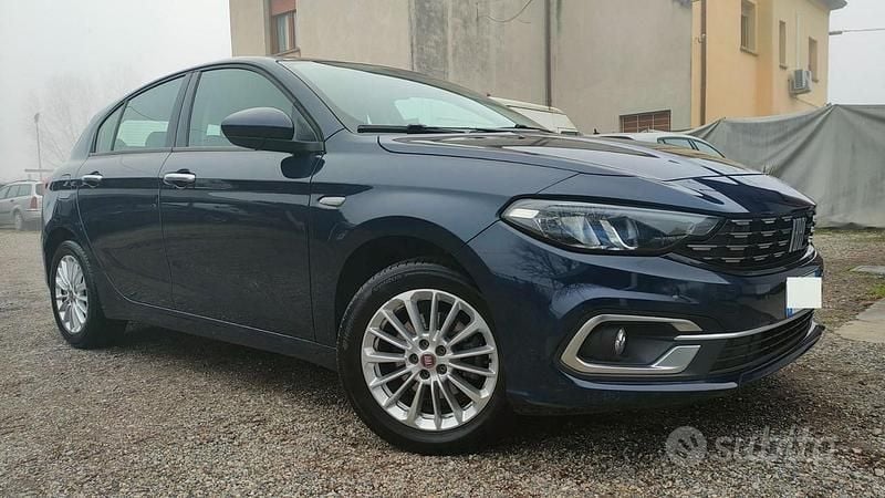 Usata Fiat Tipo City Life 101 CV (74 kW) 2021 Blu / metallizzato Berlina