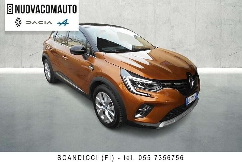 Usata Renault Captur Intens 160 CV (117 kW) 2020 Arancione SUV