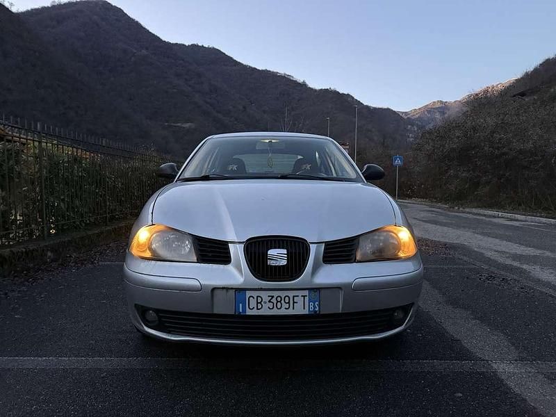Usata Seat Ibiza Stella 64 CV (47 kW) 2002 Berlina