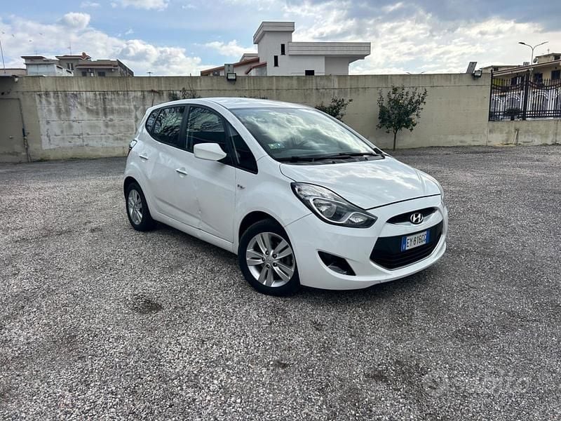 Usata Hyundai ix20 90 CV (66 kW) 2015 Bianco Utilitaria