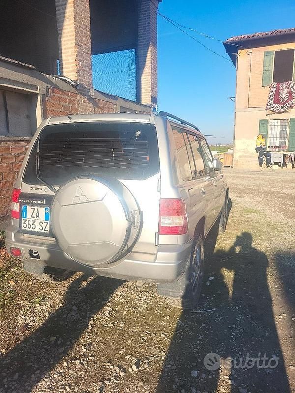 Usata Mitsubishi Pajero 2002 Grigio SUV