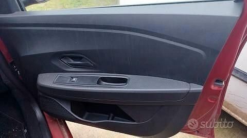 Usata Dacia Sandero 100 CV (73 kW) 2021 Rosso Berlina