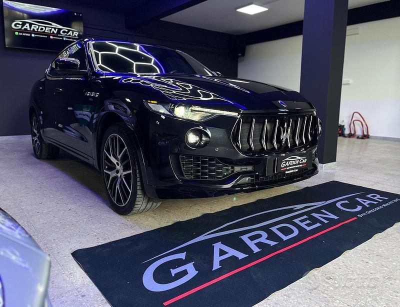 Usata Maserati Levante 250 CV (183 kW) 2016 Nero SUV