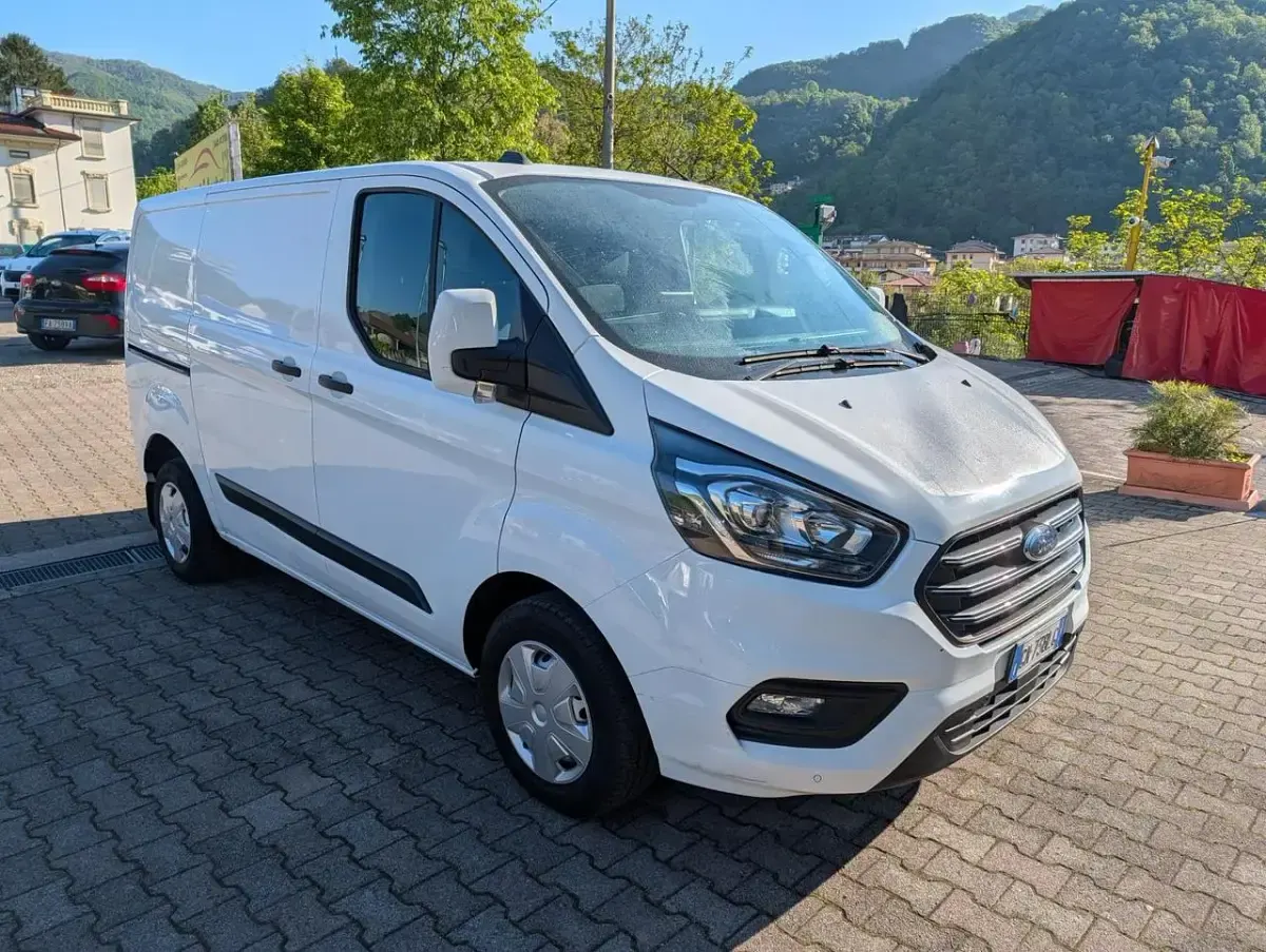 Usata Ford Transit Custom Trend 131 CV (96 kW) 2023 Bianco Furgone