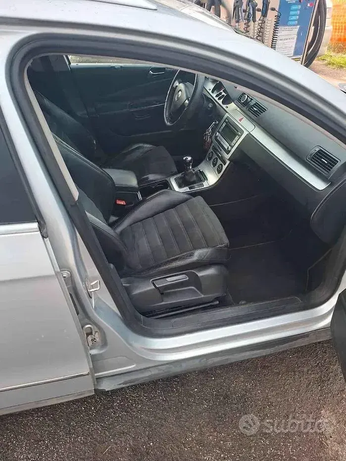 Usata VW Passat 140 CV (102 kW) 2007 Grigio Station wagon