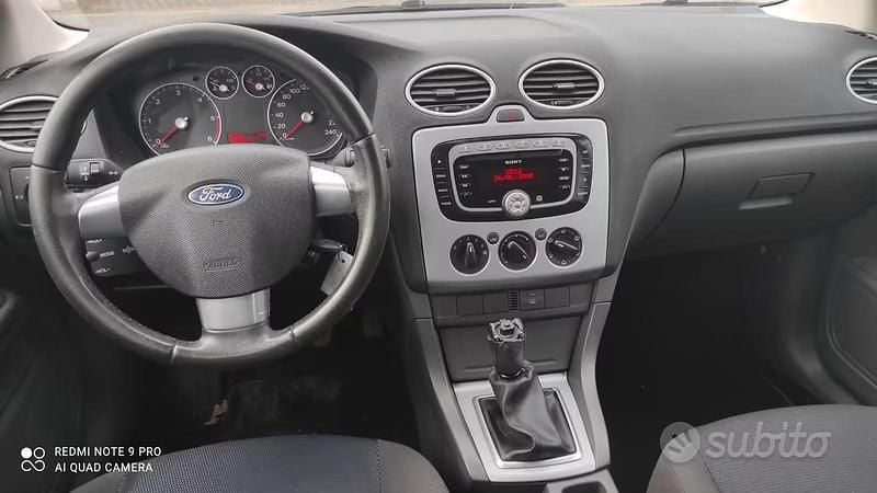 Usata Ford Focus 90 CV (66 kW) 2009 Nero Station wagon