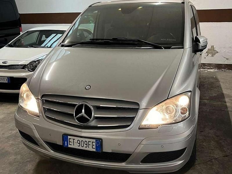 Usata Mercedes Viano 224 CV (164 kW) 2013 Argento Monovolume