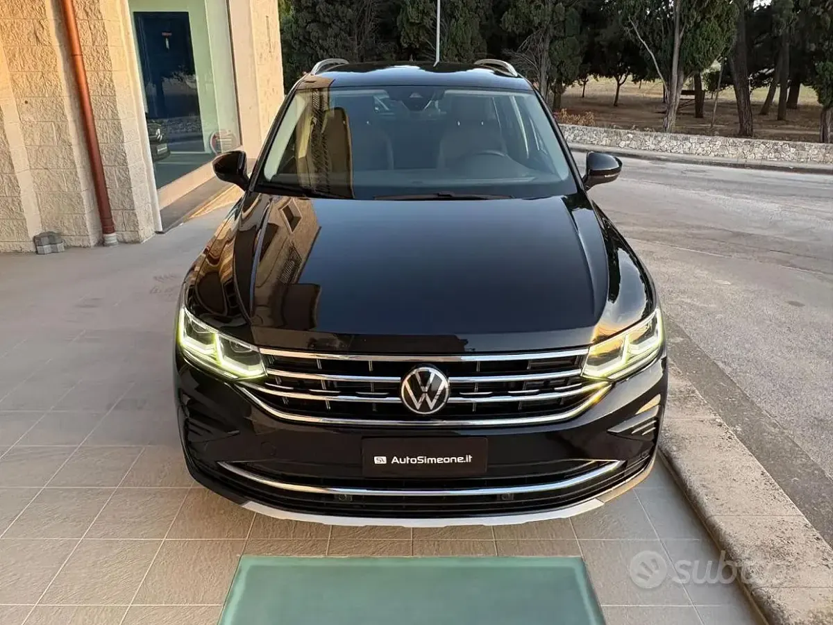 Usata VW Tiguan Elegance 150 CV (110 kW) 2023 Nero SUV
